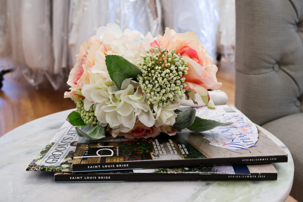 St. Louis bridal magazines featuring wedding dresses and shops in the area.